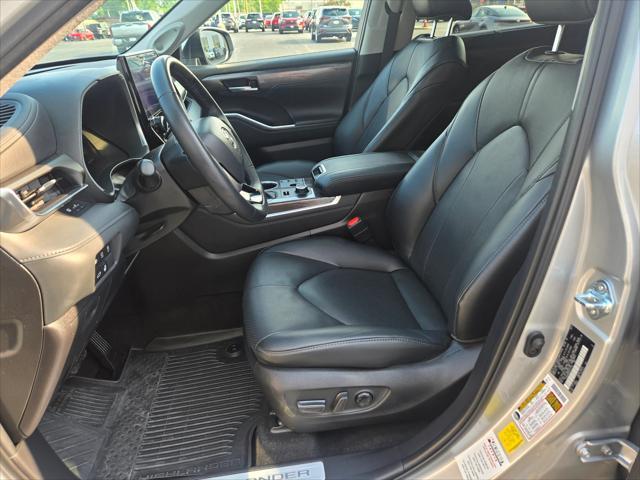 used 2023 Toyota Highlander car, priced at $48,700