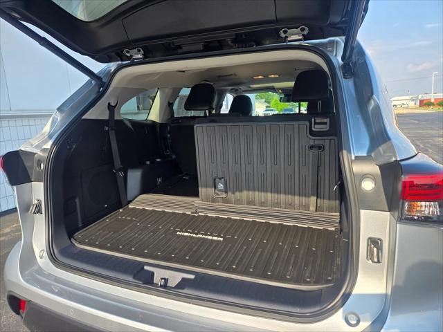used 2023 Toyota Highlander car, priced at $48,700