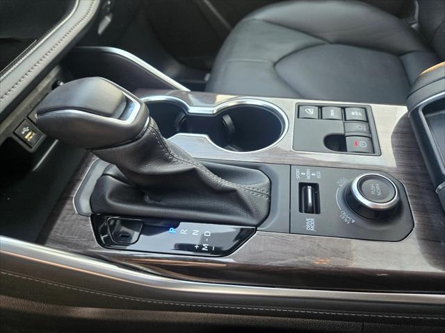 used 2023 Toyota Highlander car, priced at $48,700