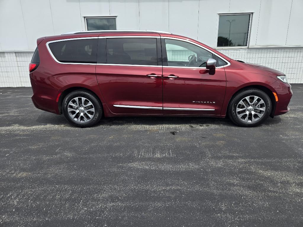 used 2021 Chrysler Pacifica Hybrid car, priced at $26,995