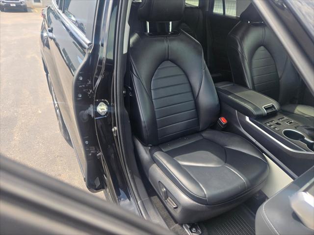 used 2023 Toyota Highlander car, priced at $39,707