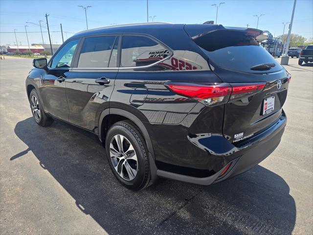used 2023 Toyota Highlander car, priced at $43,704
