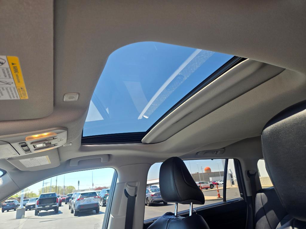 used 2023 Toyota Highlander car, priced at $43,492