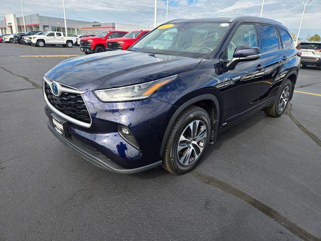 used 2021 Toyota Highlander Hybrid car, priced at $36,646