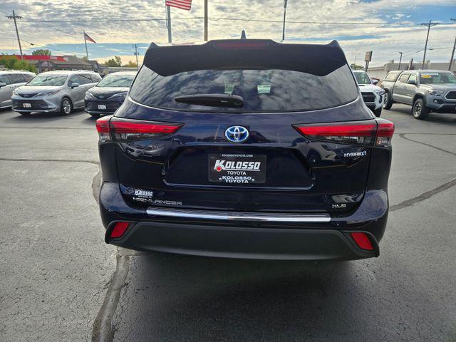 used 2021 Toyota Highlander Hybrid car, priced at $36,646