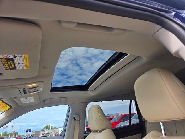 used 2021 Toyota Highlander Hybrid car, priced at $36,646