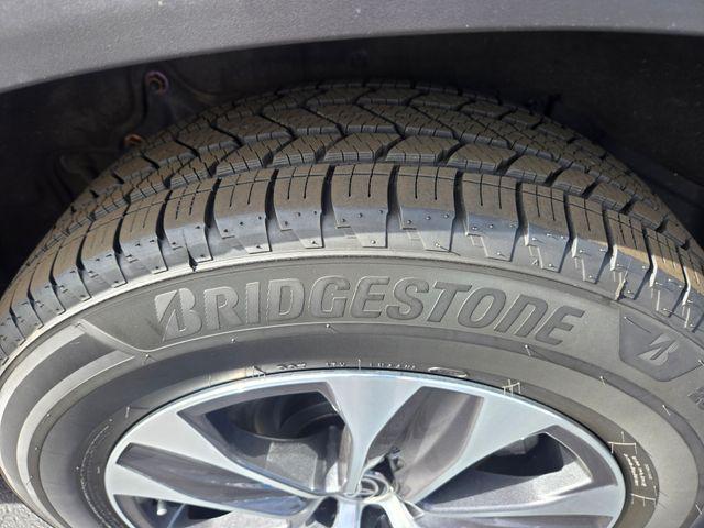 used 2021 Toyota Highlander Hybrid car, priced at $36,646