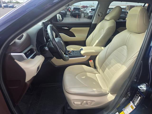 used 2021 Toyota Highlander Hybrid car, priced at $34,820
