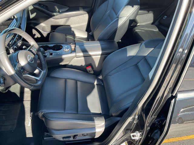 used 2021 Nissan Rogue car, priced at $22,164