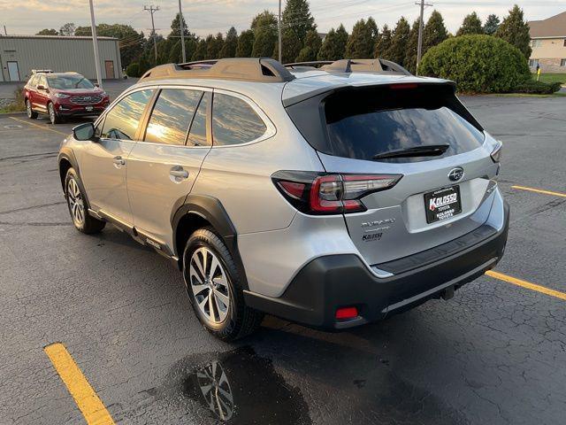 used 2025 Subaru Outback car, priced at $30,285