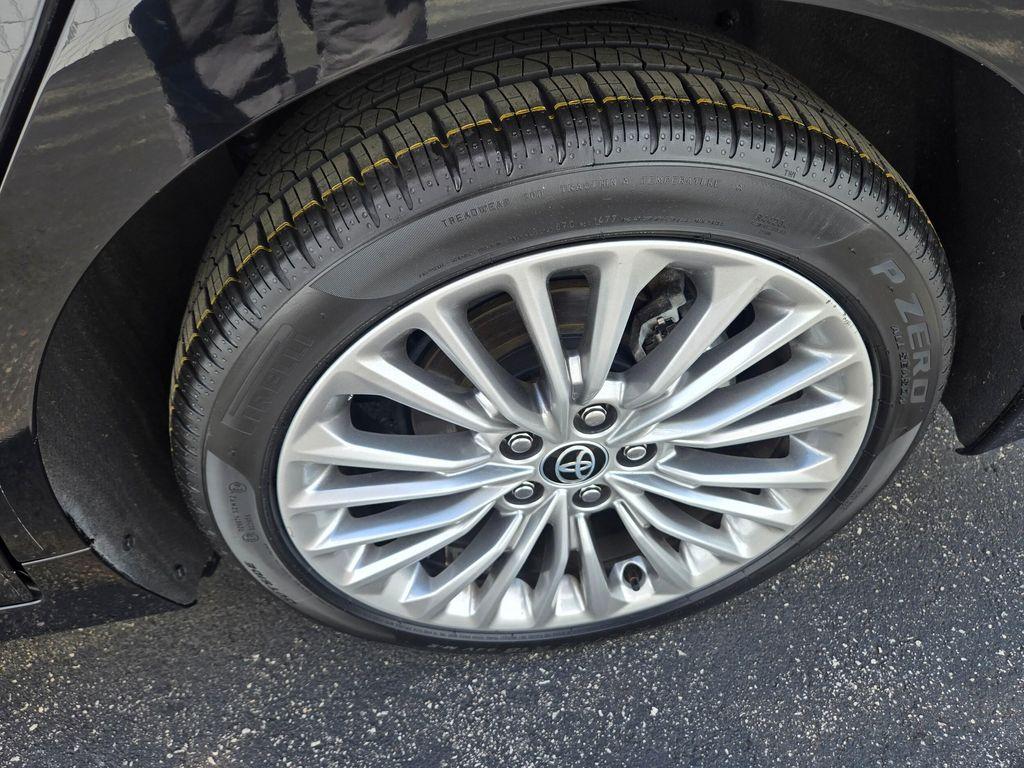 used 2021 Toyota Avalon Hybrid car, priced at $28,999