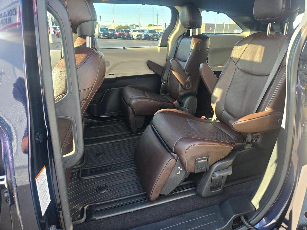 used 2023 Toyota Sienna car, priced at $52,993