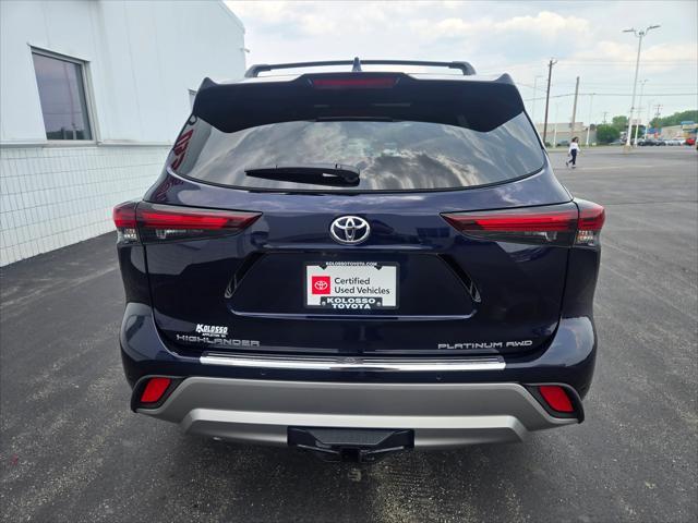 used 2024 Toyota Highlander car, priced at $51,900