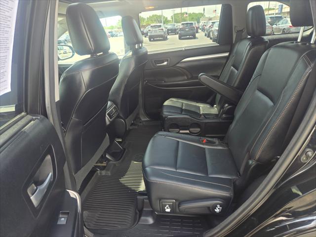 used 2017 Toyota Highlander car, priced at $20,995