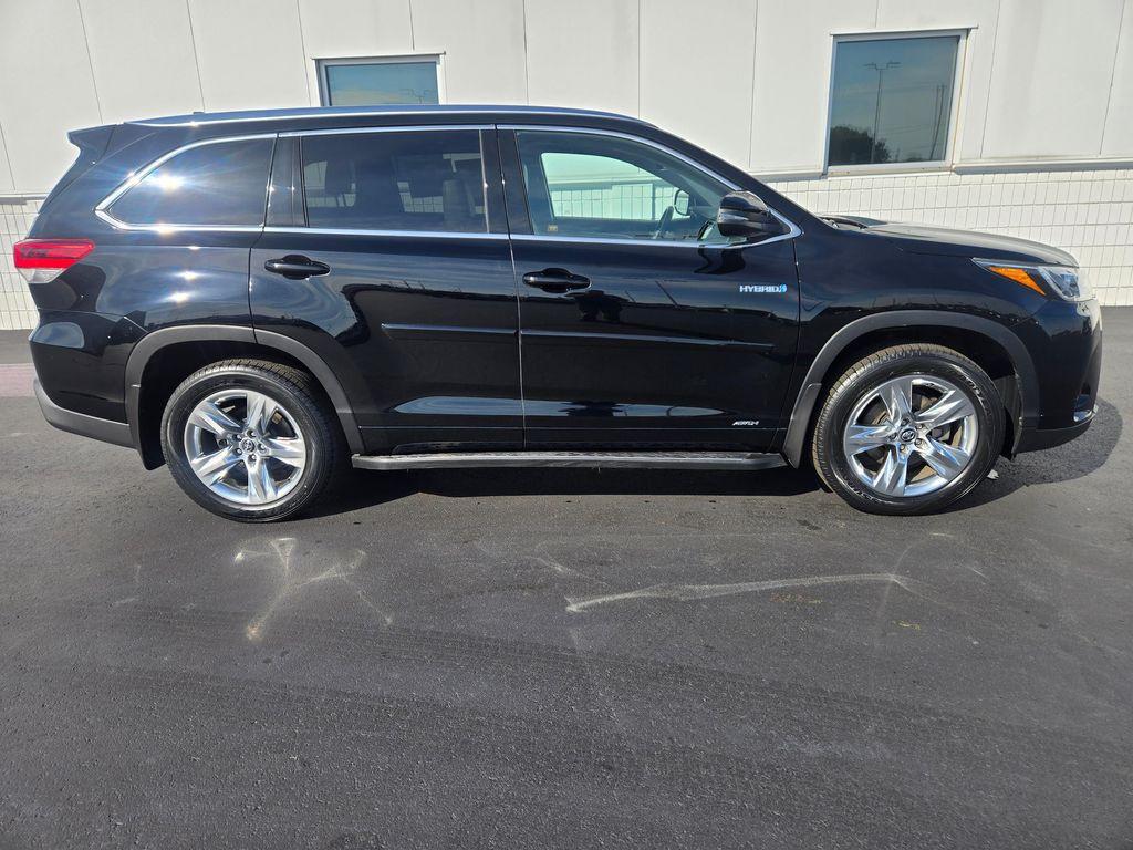 used 2018 Toyota Highlander Hybrid car, priced at $27,977