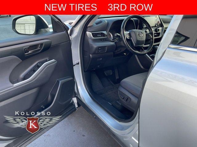 used 2020 Toyota Highlander car, priced at $22,878