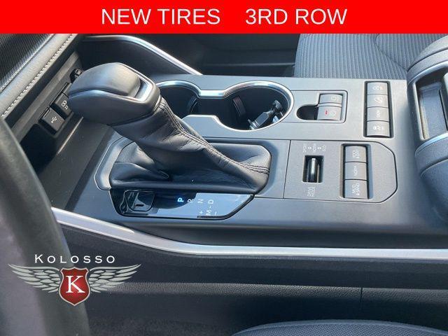 used 2020 Toyota Highlander car, priced at $22,878