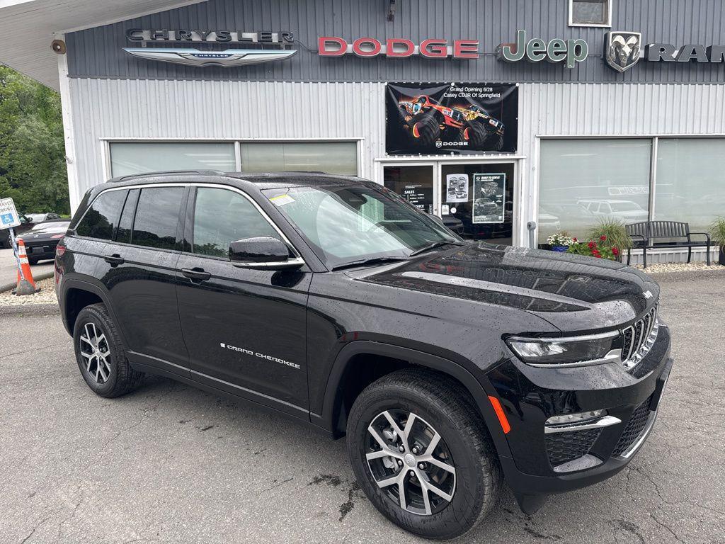 new 2025 Jeep Grand Cherokee car, priced at $42,038