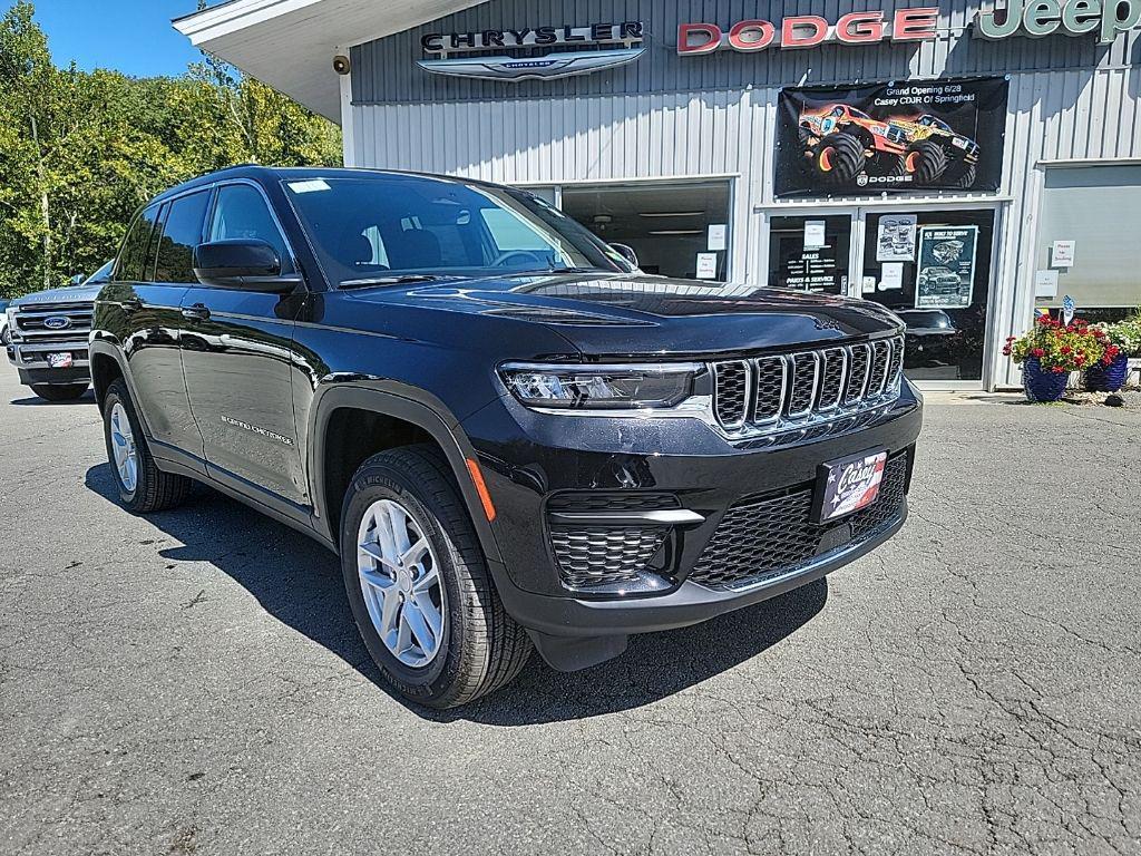 new 2025 Jeep Grand Cherokee car, priced at $37,009