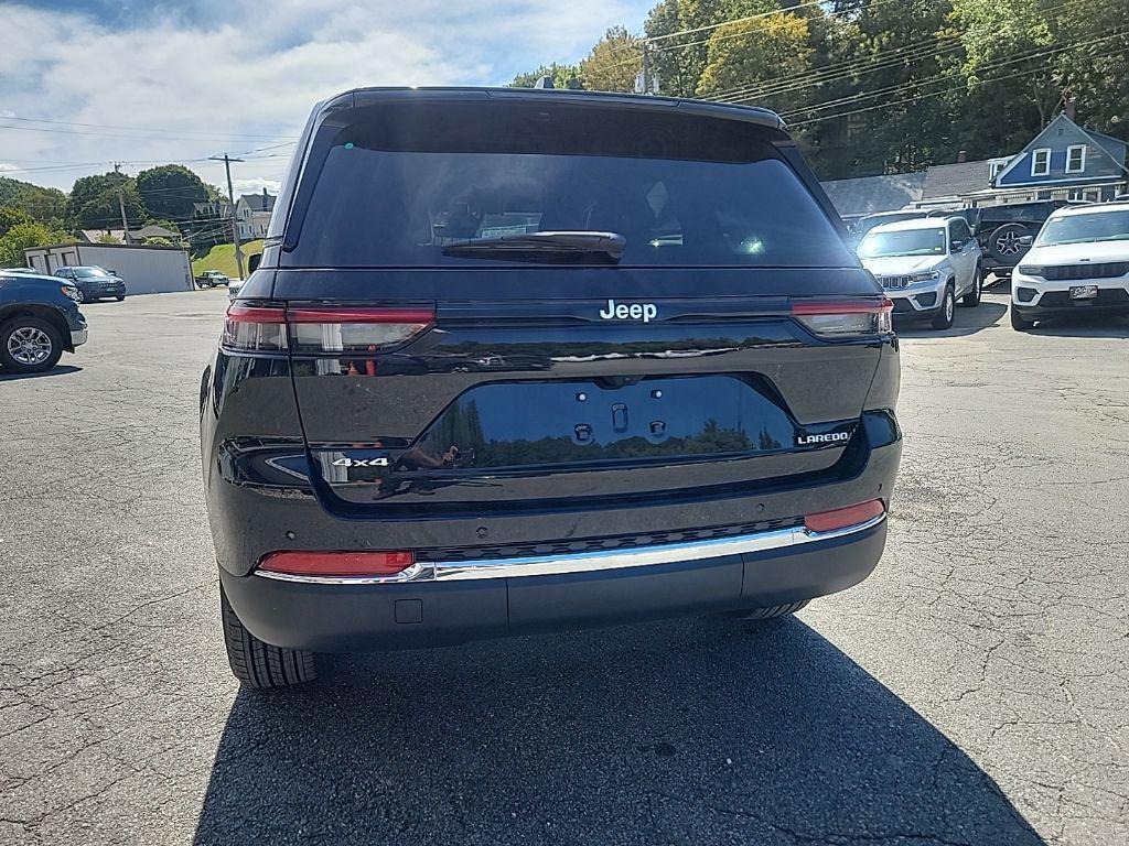 new 2025 Jeep Grand Cherokee car, priced at $37,009