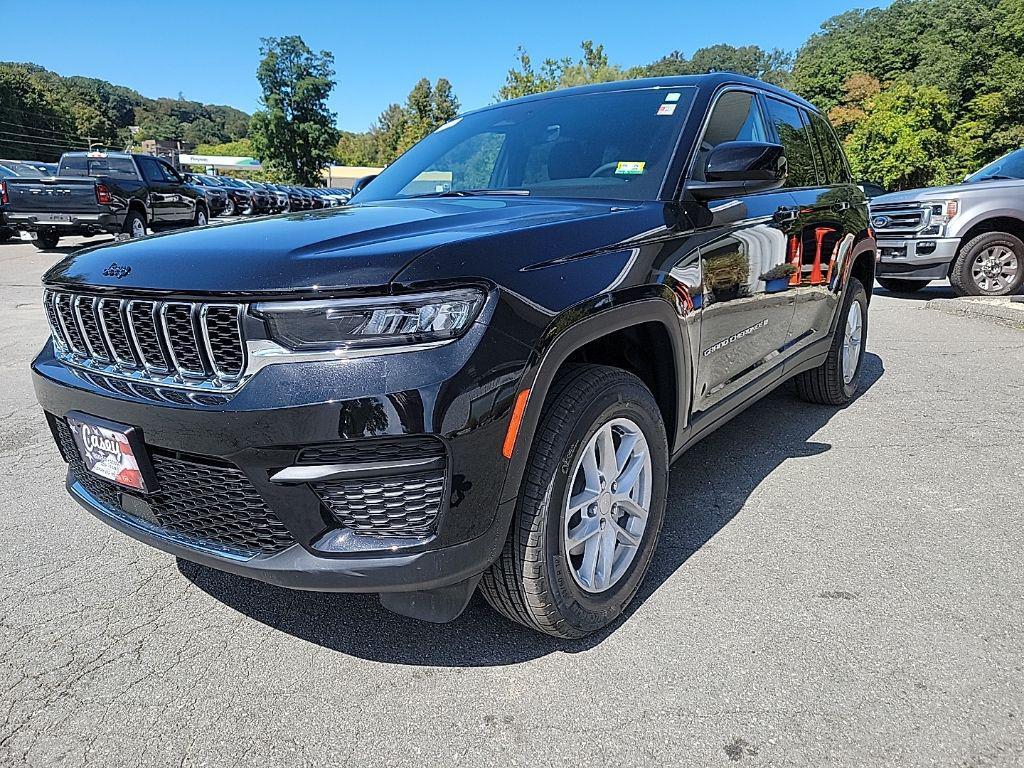new 2025 Jeep Grand Cherokee car, priced at $37,009