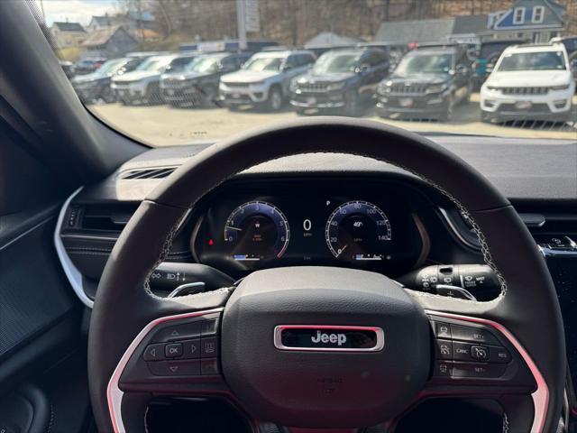 new 2025 Jeep Grand Cherokee car, priced at $37,405
