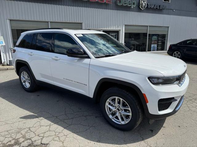 new 2025 Jeep Grand Cherokee car, priced at $37,405