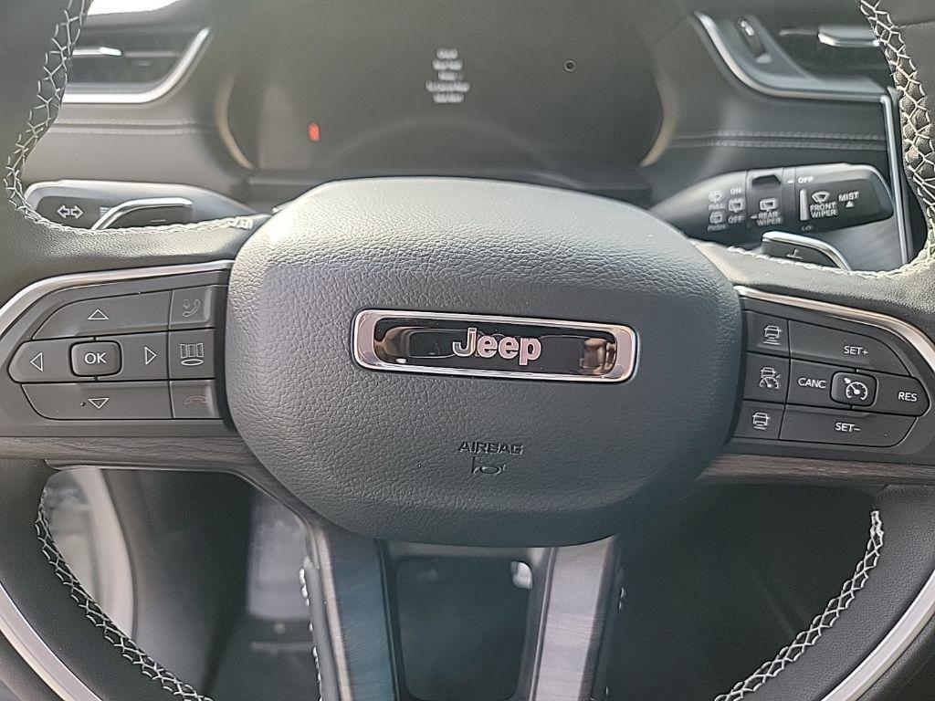 new 2025 Jeep Grand Cherokee car, priced at $47,486