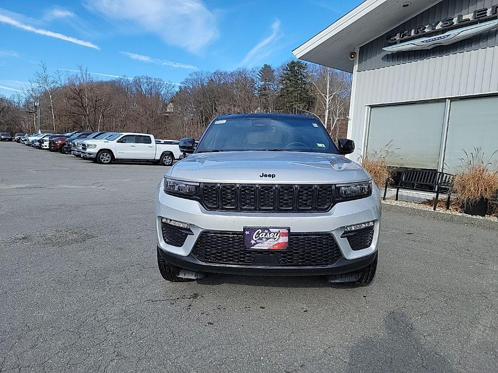 new 2025 Jeep Grand Cherokee car, priced at $47,486