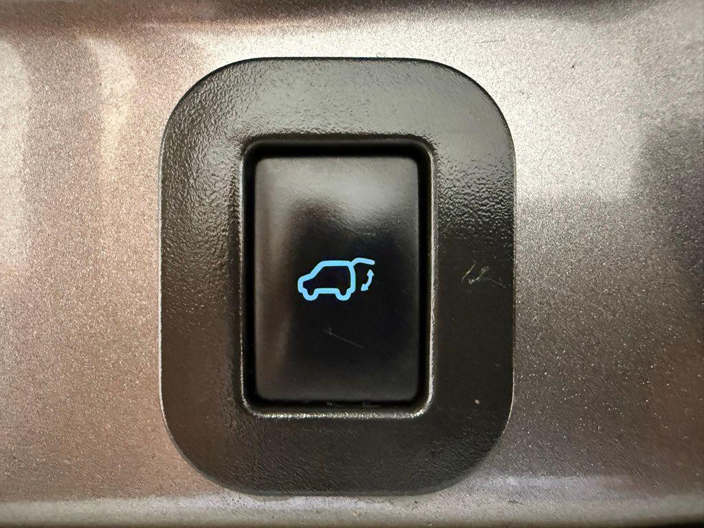 used 2015 Toyota Sienna car, priced at $17,974