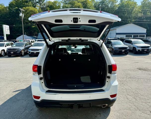 used 2022 Jeep Grand Cherokee car, priced at $28,974