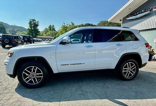used 2022 Jeep Grand Cherokee car, priced at $28,974
