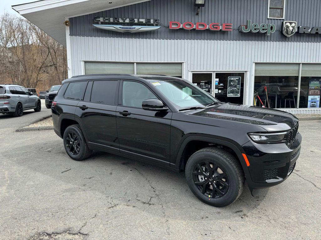 new 2025 Jeep Grand Cherokee L car, priced at $42,447