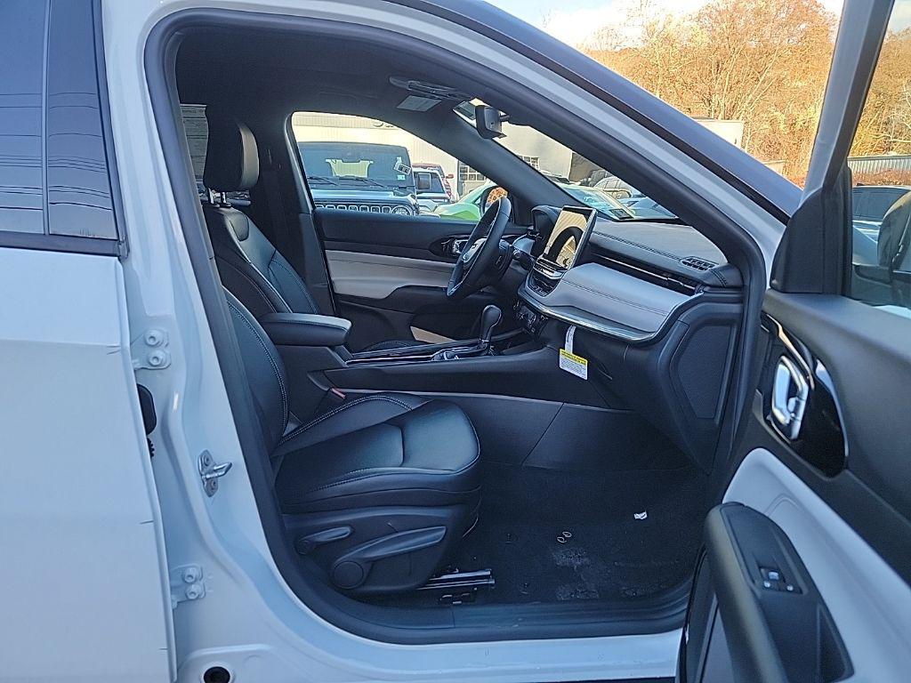 new 2026 Jeep Compass car, priced at $36,050