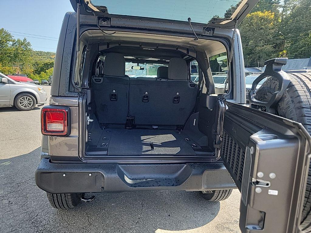 new 2025 Jeep Wrangler car, priced at $38,655