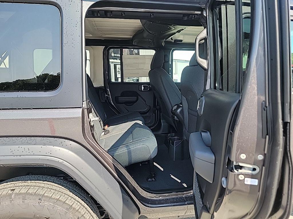 new 2025 Jeep Wrangler car, priced at $38,655