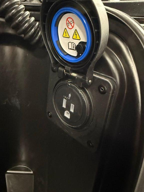 used 2022 Ram 1500 car, priced at $42,974