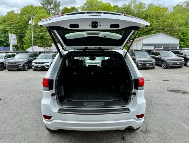 used 2021 Jeep Grand Cherokee car, priced at $29,574
