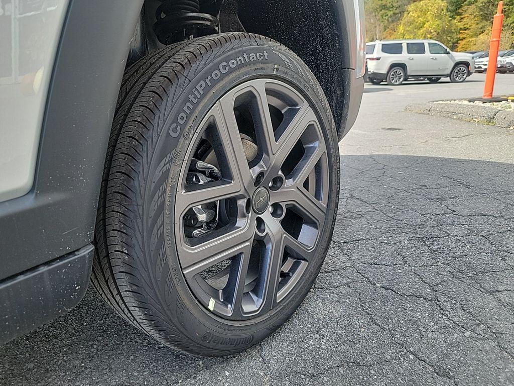 new 2026 Jeep Compass car, priced at $38,640