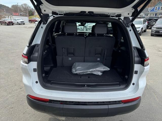 new 2025 Jeep Grand Cherokee L car, priced at $44,429