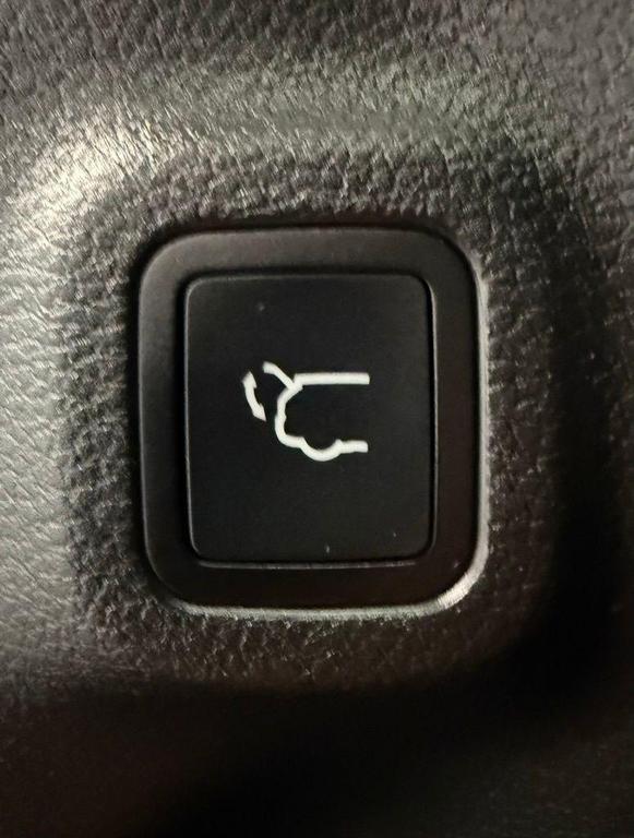 used 2022 Jeep Compass car, priced at $24,974
