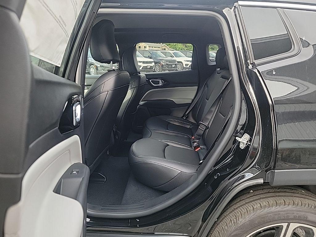 new 2025 Jeep Compass car, priced at $35,219