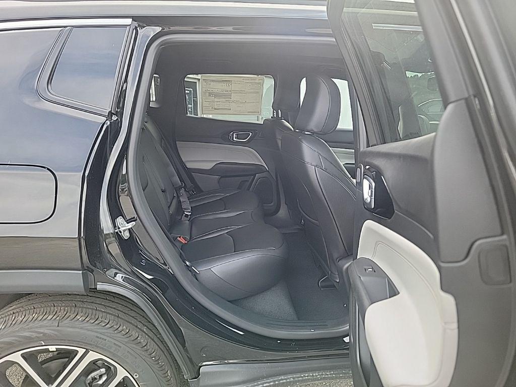 new 2025 Jeep Compass car, priced at $35,219