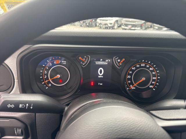 new 2025 Jeep Wrangler car, priced at $30,774