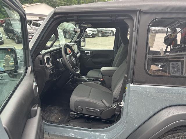 new 2025 Jeep Wrangler car, priced at $30,774