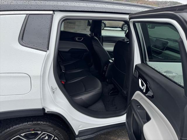 new 2025 Jeep Compass car, priced at $33,349