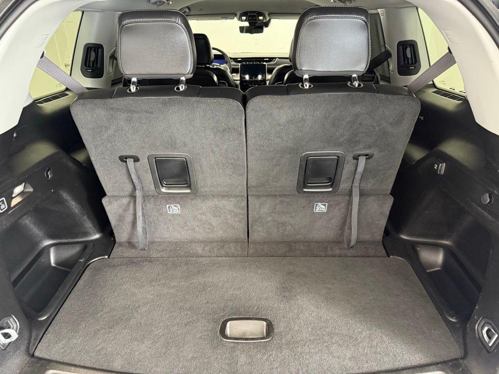 used 2023 Jeep Grand Cherokee L car, priced at $30,924