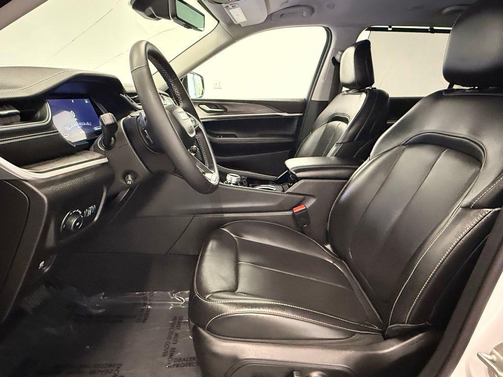 used 2023 Jeep Grand Cherokee L car, priced at $30,924