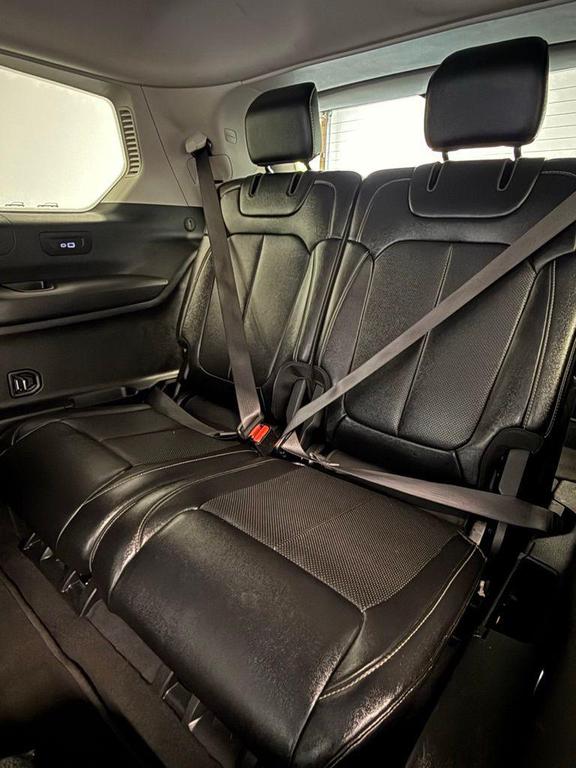 used 2023 Jeep Grand Cherokee L car, priced at $30,924