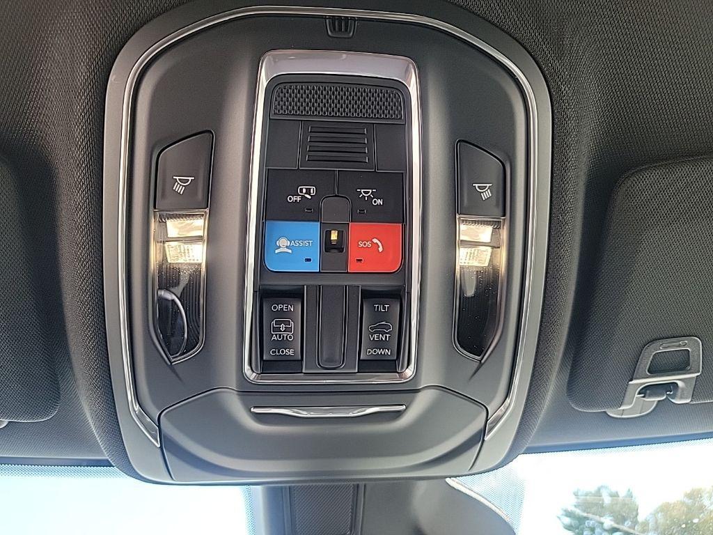 new 2025 Jeep Grand Cherokee car, priced at $38,241